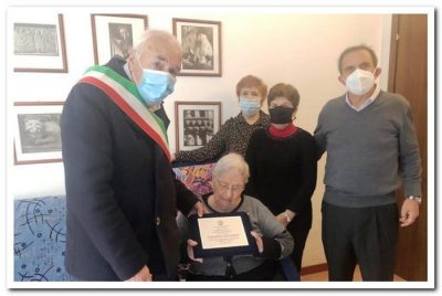 La festa per i 100 anni di Lisetta Marras