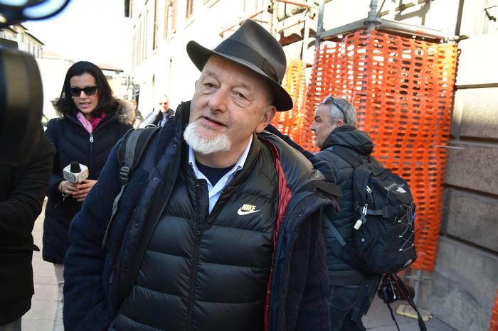 Bancarotta e fatture false: i genitori di Renzi a processo