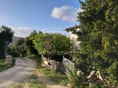 Casa cantoniera e passaggio a livello