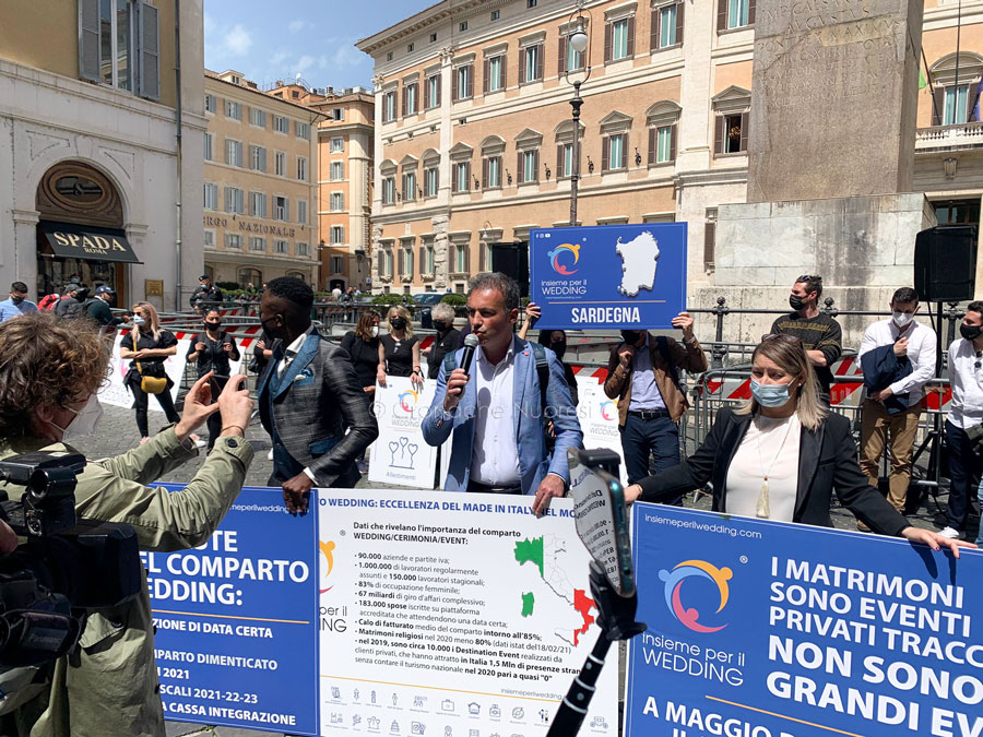 Wedding. 17 mila lavoratori sardi disperati: ieri a Montecitorio la delegazione dall’Isola