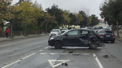 La Lancia Y dopo lo scontro (foto Cronache Nuoresi)