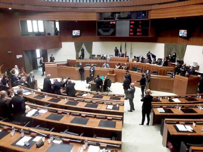 L'aula del Consiglio regionale occupata