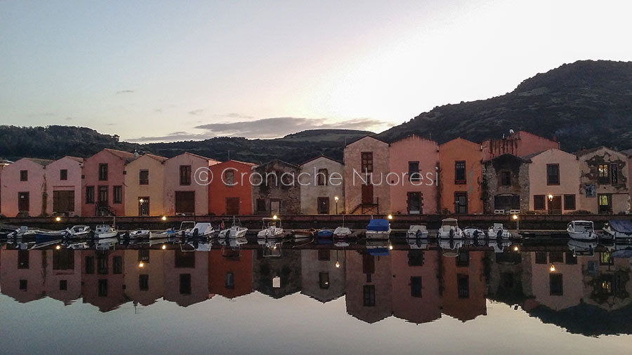 Bosa. Il Sindaco chiarisce: “I positivi accertati in città sono 13”