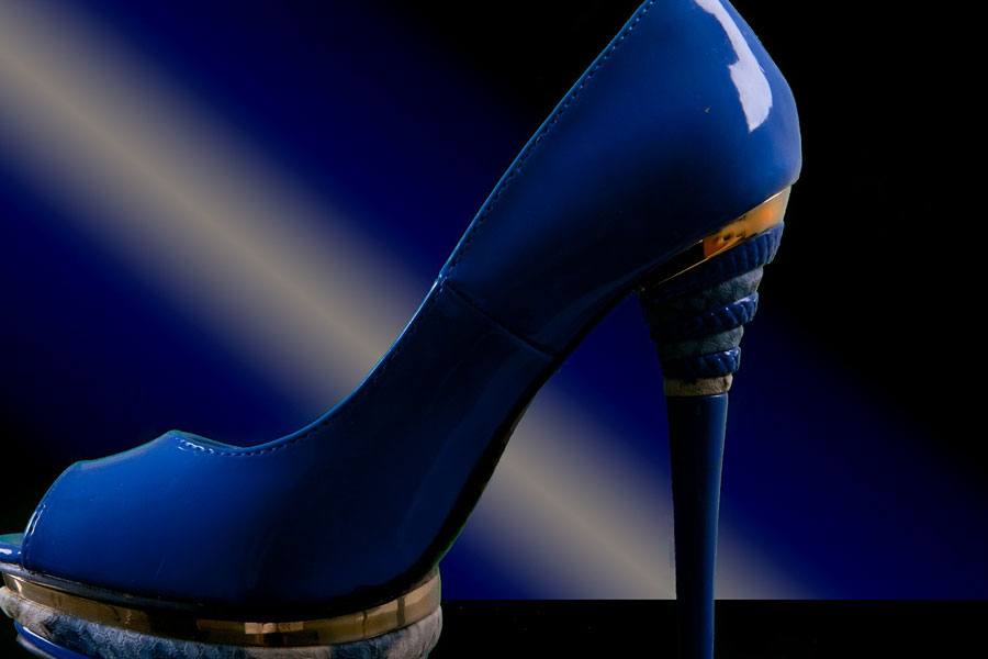 Incontro piccante con una escort ma in realtà è un trans sudamericano che pretende il pagamento