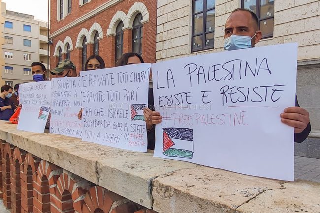 Cagliari, manifestazione per la resistenza palestinese (foto F.Nieddu)
