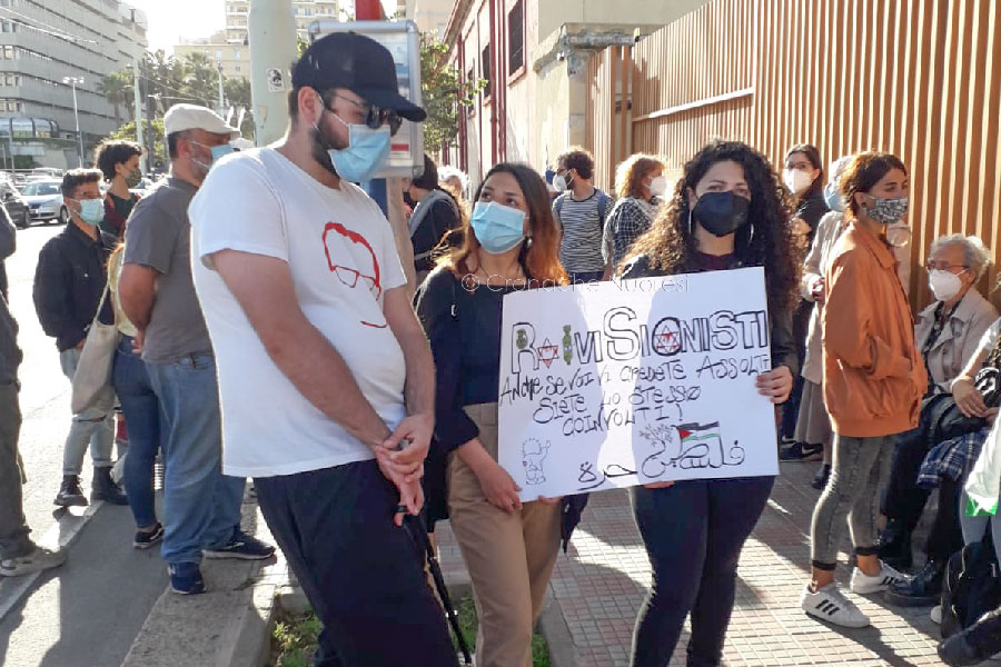 Nuoro. Oltre un centinaio di persone in piazza per il popolo palestinese