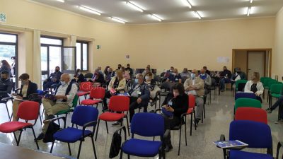 Soci assemblea AVis (f. P. G. Vacca)