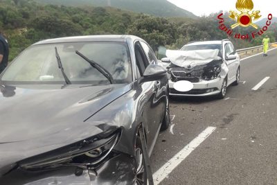 Alcune della auto coinvolte nell'incidente