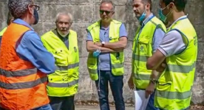 L'ingegnere Maccioni sulla 131assieme ai colleghi ANAS