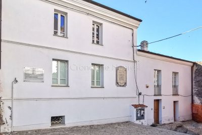 Nuoro. la casa natale di Sebastiano Satta (foto S.Novellu)