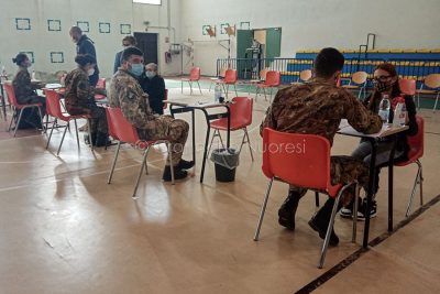 Oliena. L'esercito in campo per i vaccini anti-Covid.