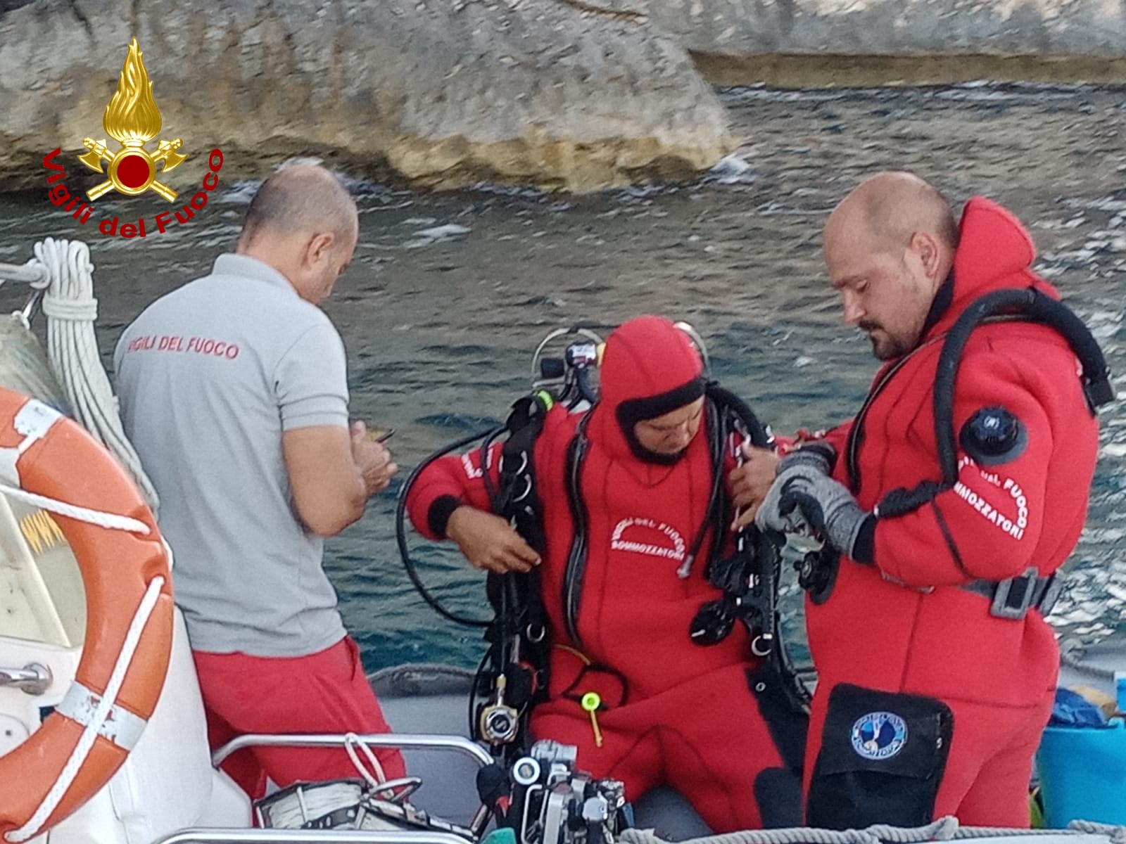 Sub disperso a Cala Luna: si spera che nella grotta dell’immersione ci siano delle sacche d’aria