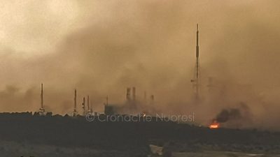 Badde Urbara in fiamme (foto S.Novellu)