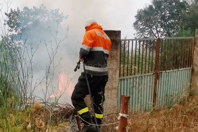 Incendio a Scano Montiferro (foto S.Novellu