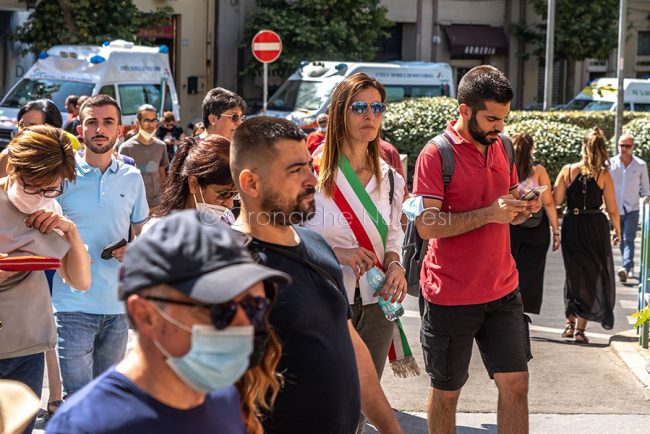La Sanità del Nuorese e dell'Ogliastra scende in piazza (foto S.Novellu)