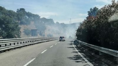 SS 131 DCN, incendio alle porte di Nuoro