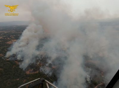 L'incendio nelle campagne di Abbasanta