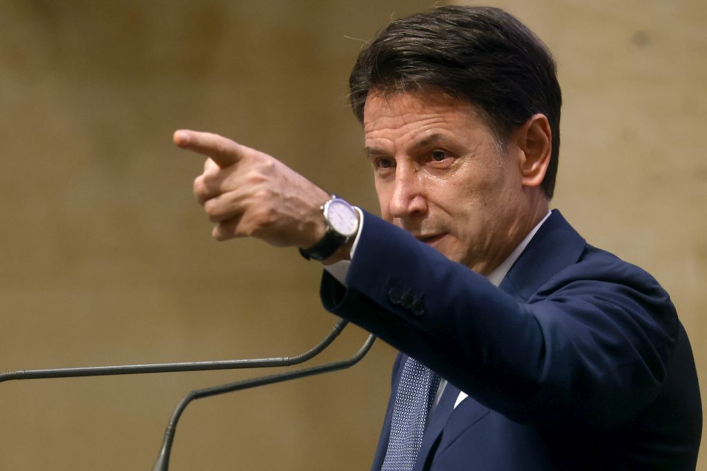 M5s: inizia l’era di Giuseppe Conte. “Entro fine anno il programma di Governo”