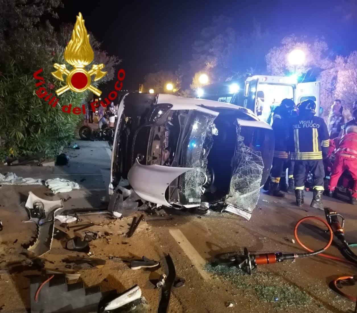 Scontro tra scooter e Smart a Capriccioli: due feriti