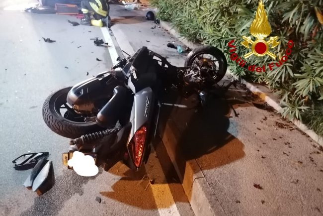 Lo scooter dopo lo scontro