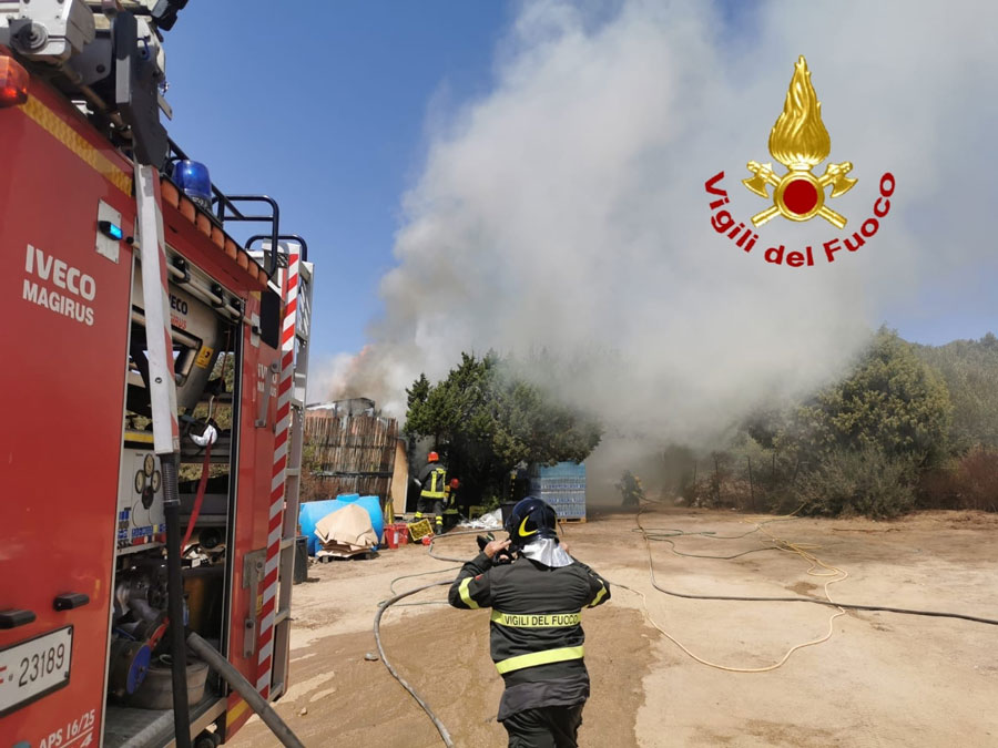 A fuoco magazzino per stoccaggio di alimenti e bevande