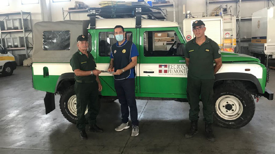 Il Piemonte mette a disposizione tre fuoristrada per le zone colpite dal maxi incendio