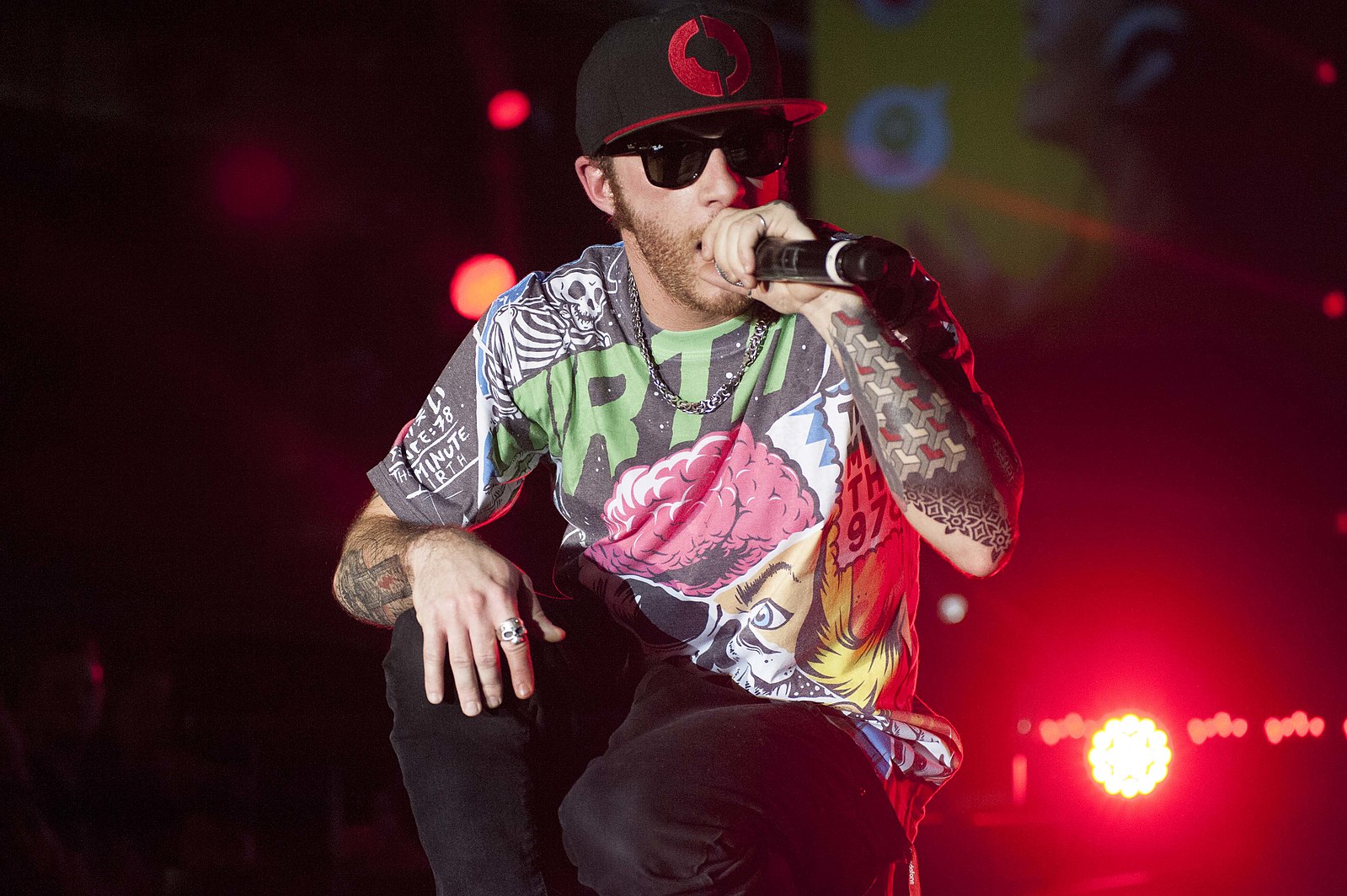 Maxi assembramento a Olbia per concerto di Salmo: chieste le dimissioni del Sindaco