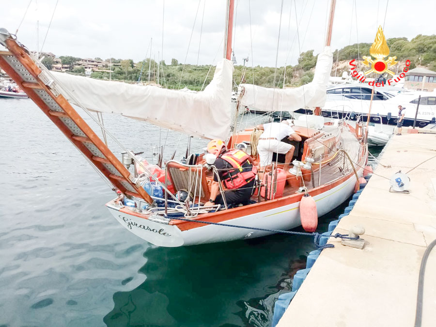 Natante in avaria a Capo Coda Cavallo: salvato dai Vigili del Fuoco