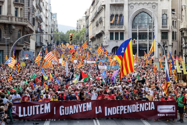 Manifestazione indipendentista in Catalogna