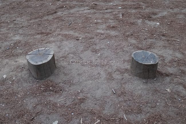 Il basamento di una delle panche di Ugolio