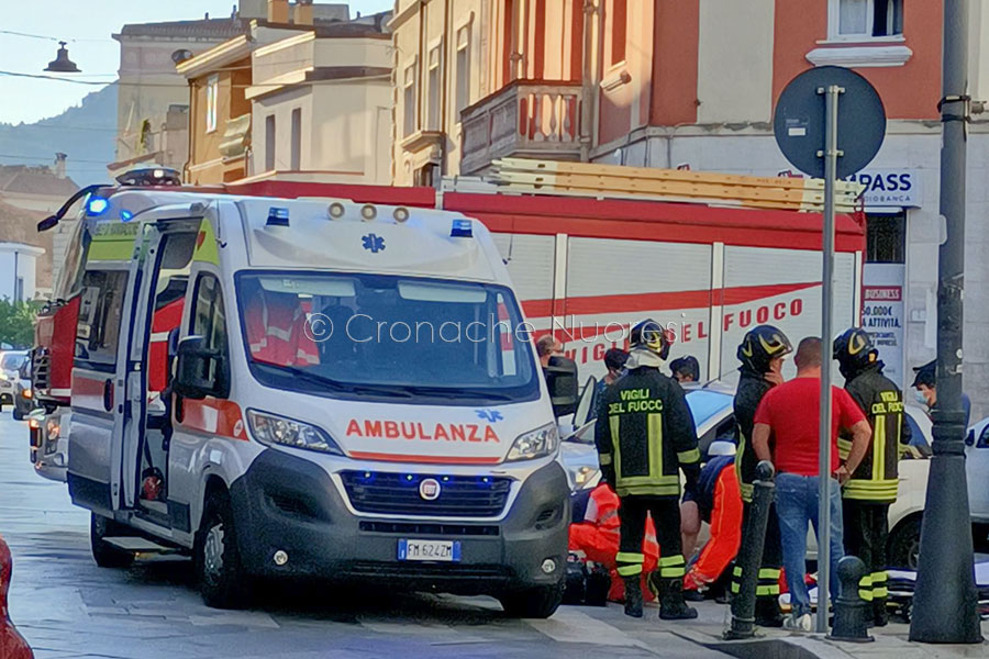 Nuoro. Donna investita in via Roma mentre attraversa la strada finisce in ospedale