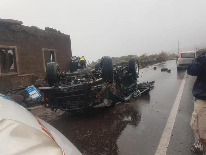 Maltempo. Tromba d’aria a Pantelleria: 2 morti e numerosi feriti