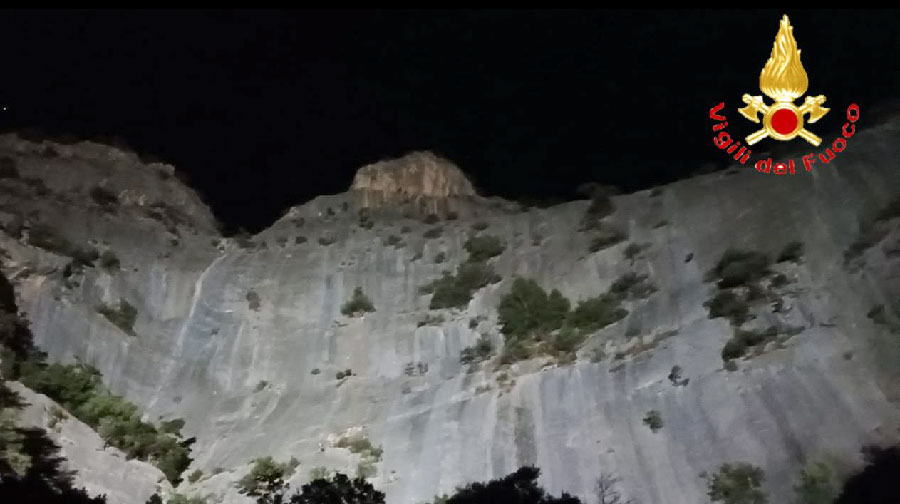 Cala Gonone. Corda troppo corta mette in difficoltà due climbers tedeschi