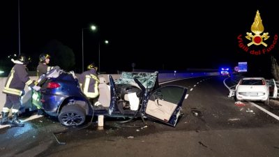 L'Alfa Romeo dopo lo schianto
