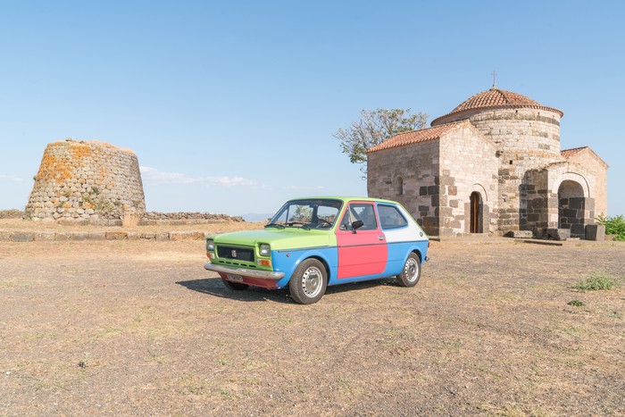 Cristian Chironi in tour con la Fiat 127 nello Stato di New York nel segno di Nivola