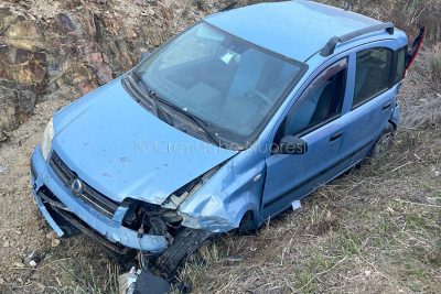 La Fiat Panda dopo l'uscita di strada