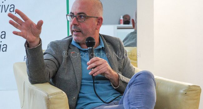 Stazione Garibaldi, l'intervento di Giuseppe Dessena (foto M.Brotzu)