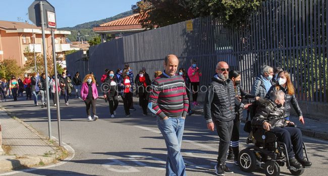 Tonara, manifestazione per la Santità (foto B.Loche)