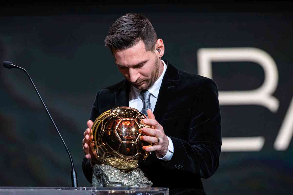 Messi vince il settimo Pallone d’oro, Jorginho sul podio