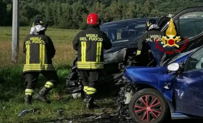 Le due auto dopo lo schianto