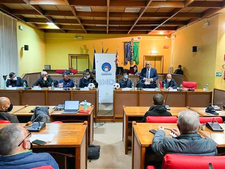 A Nuoro il punto sul calcio regionale con il presidente della FIGC GIanni Cadoni