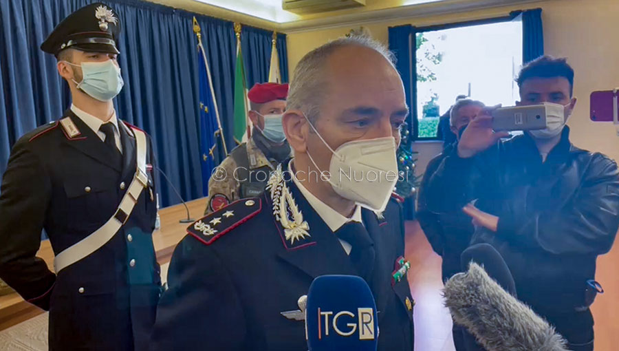 Arresto Mesina. Avvistato due giorni fa poi stanotte il blitz: l’ex Primula rossa non ha opposto resistenza – VIDEO