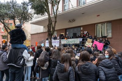 Nuoro. mobilitazione al Liceo Fermi (foto S.Novellu)