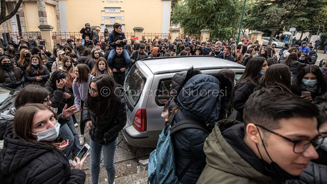 Protesta studentesca al Liceo Satta di Nuoro (foto S.Novellu)