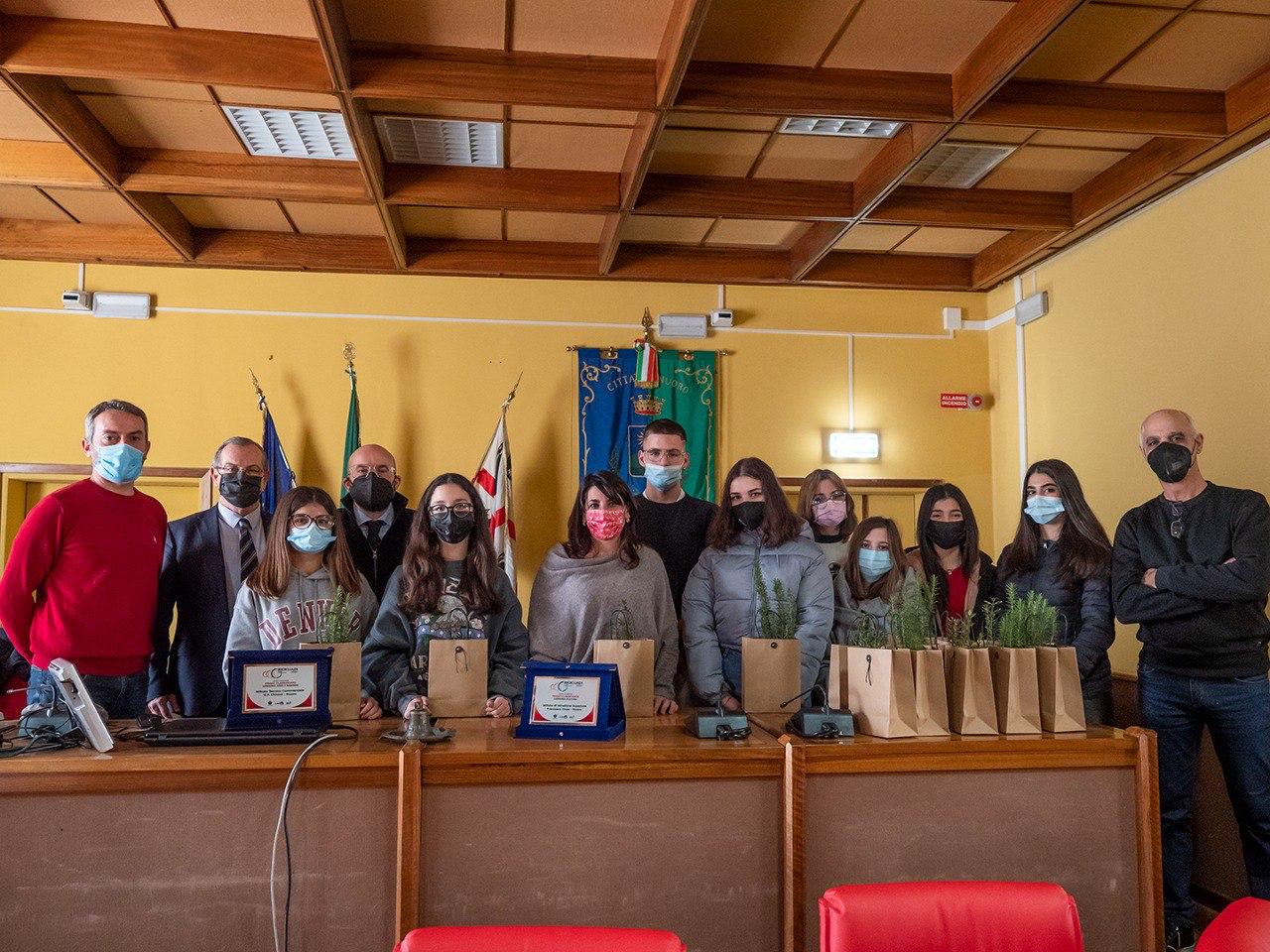 Nuoro. Premiate le classi vincitrici delle “Ricicliadi – Campioni di buone pratiche”