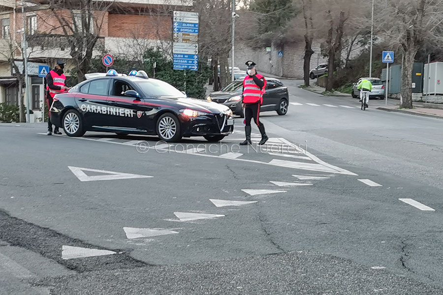 Nuorese al setaccio dei Carabinieri: nei guai 9 persone sprovviste di green pass e due per violazione ai protocolli dei sicurezza
