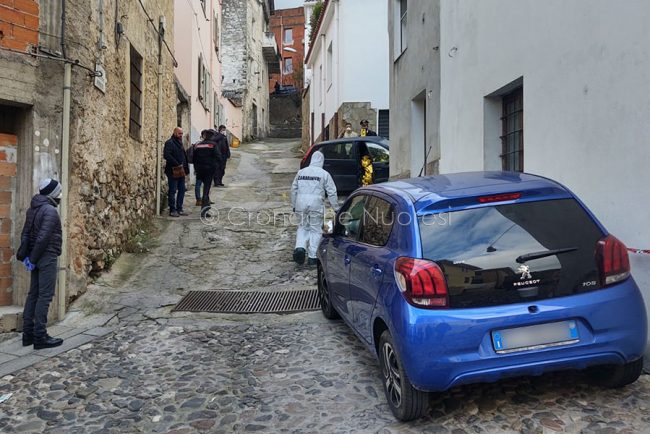 Oliena, la scena dell'omicidio di Tonino Corrias (foto Cronache Nuoresi)