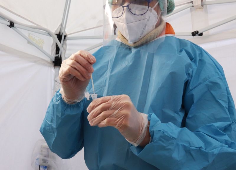 62enne tedesco si vaccina per ben 217 volte contro il Covid: è “la persona più vaccinata della storia”