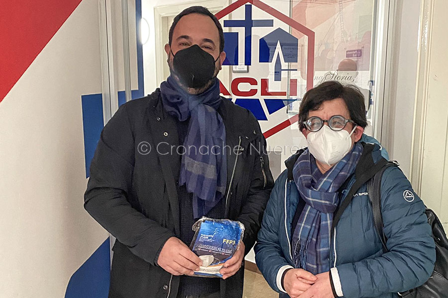 Le ACLI di Nuoro donano 800 mascherine FFP3 all’ospedale di Nuoro: “Un aiuto a medici, infermieri e personale”