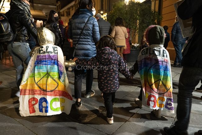 Nuoro. Marcia per la pace in Ucraina (foto S.Novellu)